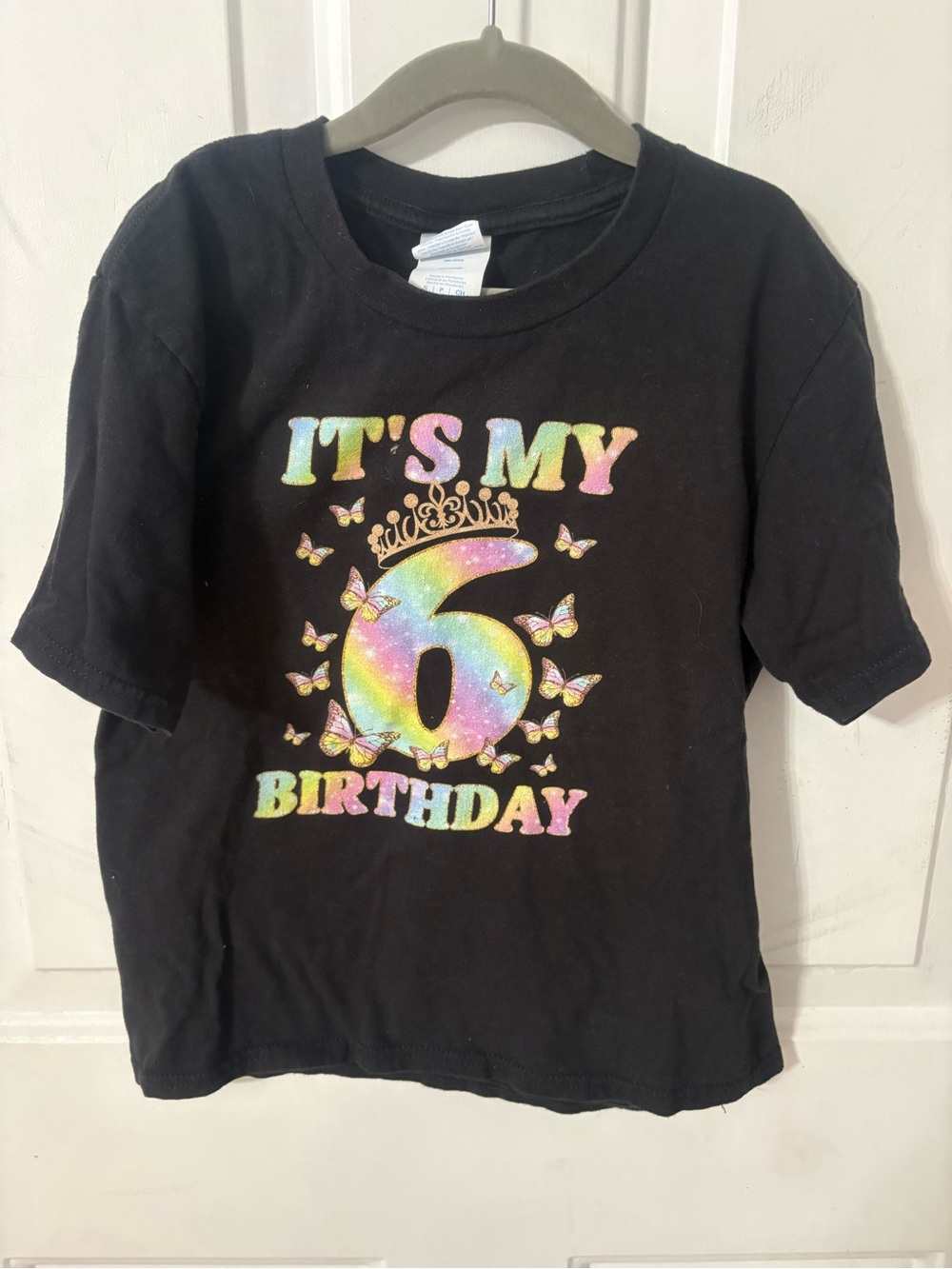 Kids 'It's My 6th Birthday' Short Sleeve Tee Black with Rainbow Print small 7-8
